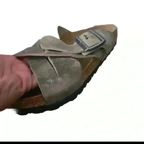 Sandals_&_Flip_Flops